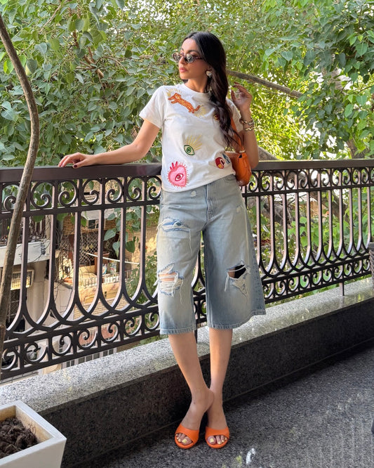 Roar Tee