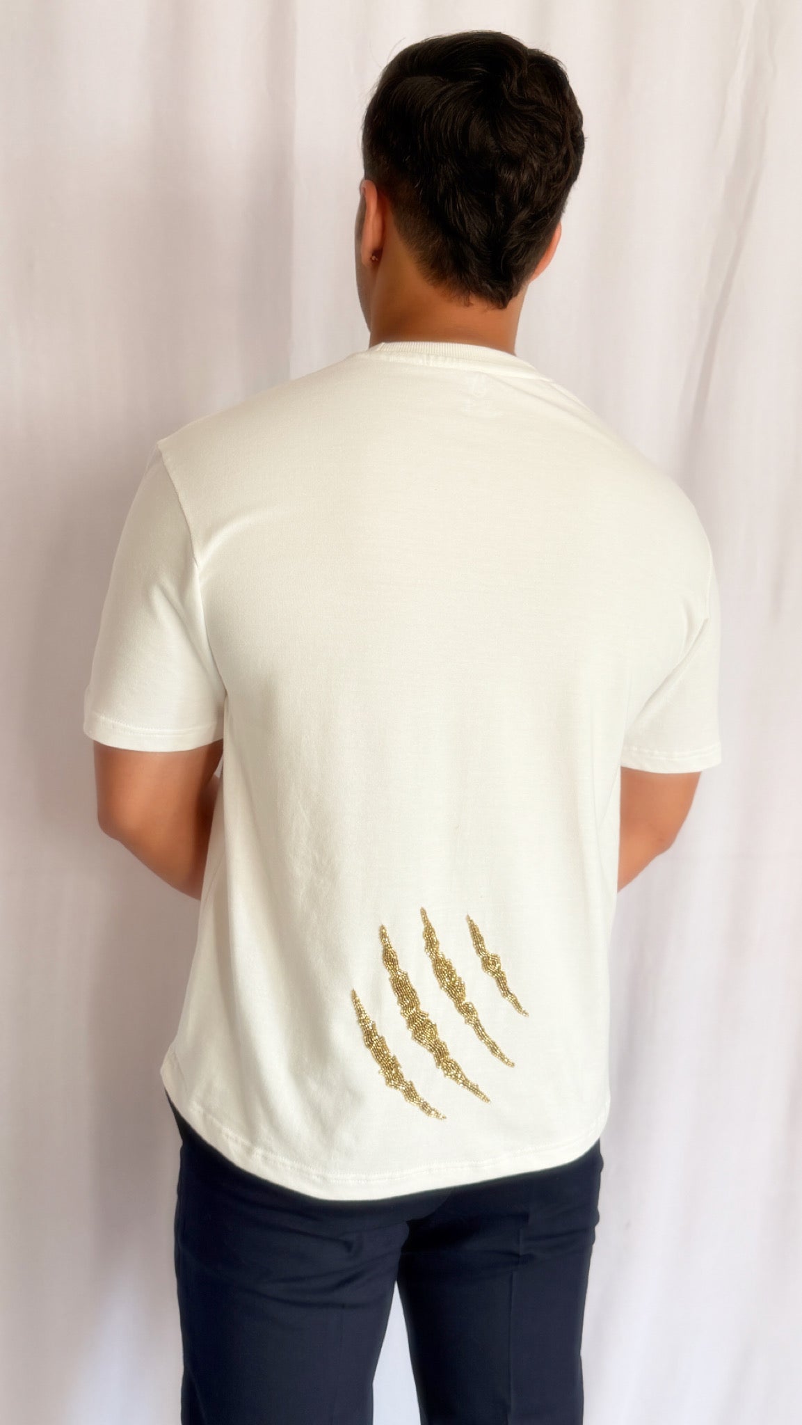 The Lion (White)