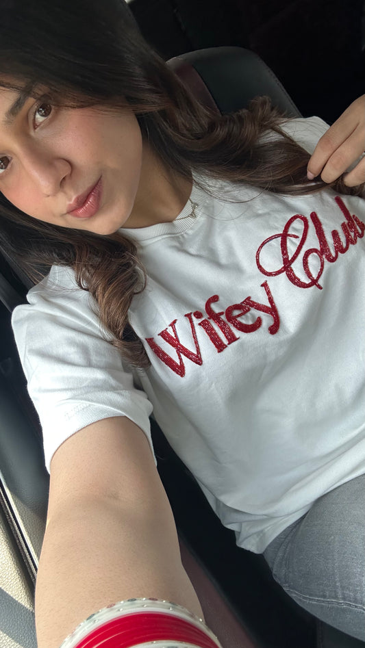 Wifey Club Tee
