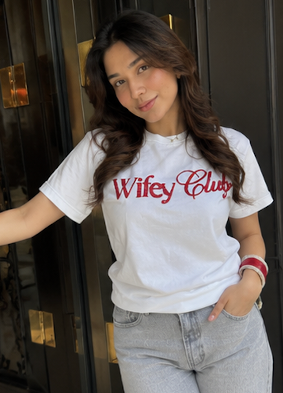 Wifey Club Tee
